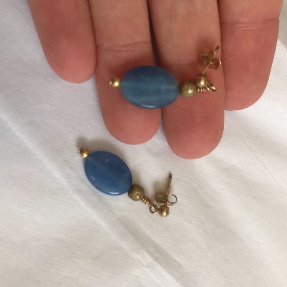3/$15 Vintage Blue and Gold Earrings - Picture 2 of 2